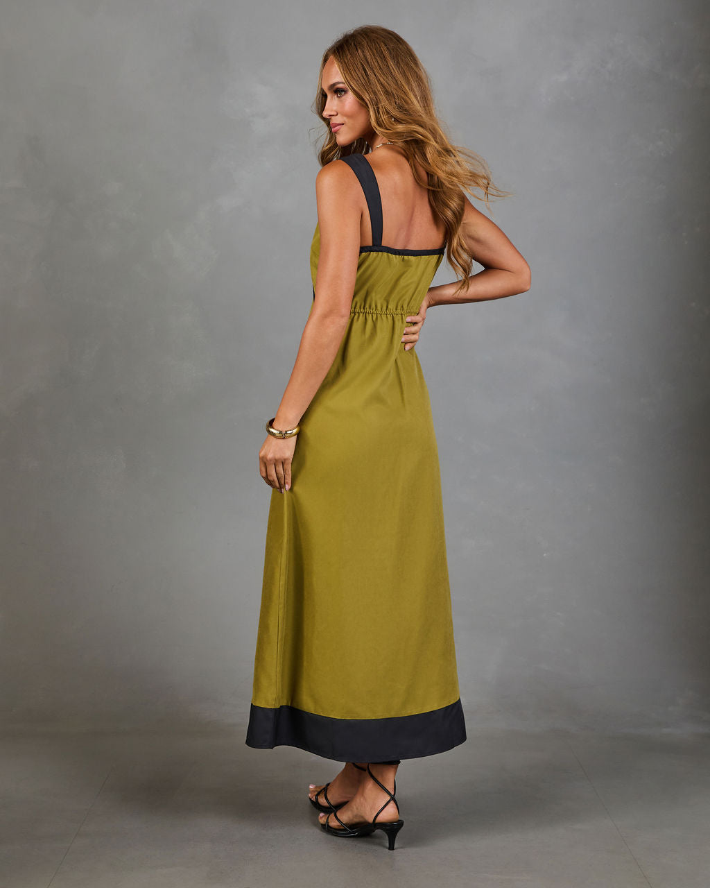 Terra Muse Contrast Trim Maxi Dress